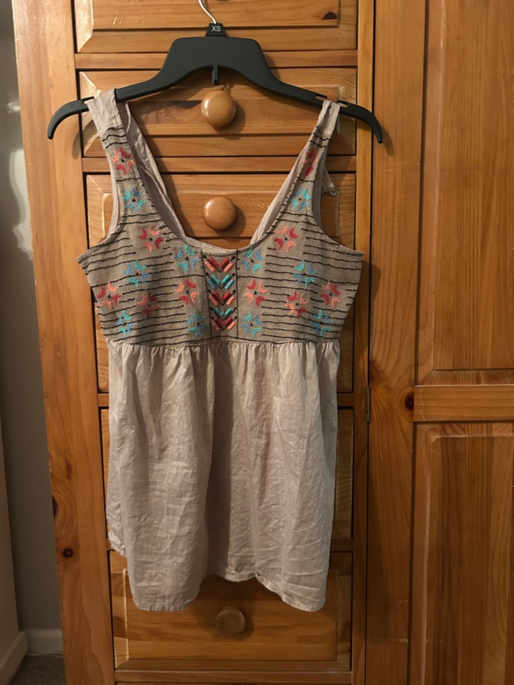 Mudd Taupe Sleeveless Embroidered Camisole with Coral & Teal Accents